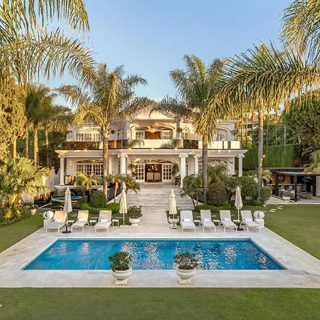 Villa El Martinete Beachfront With Picasso Pool-2